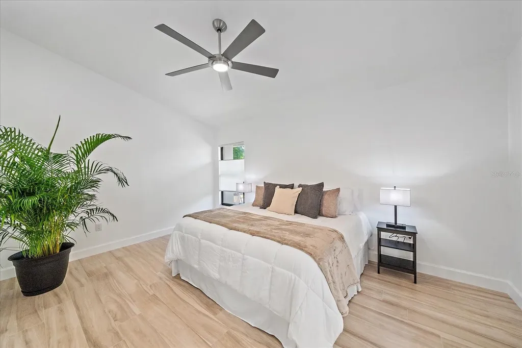 1684 Pintail Way Sarasota FL 34231