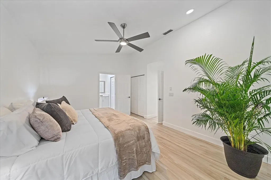 1684 Pintail Way Sarasota FL 34231