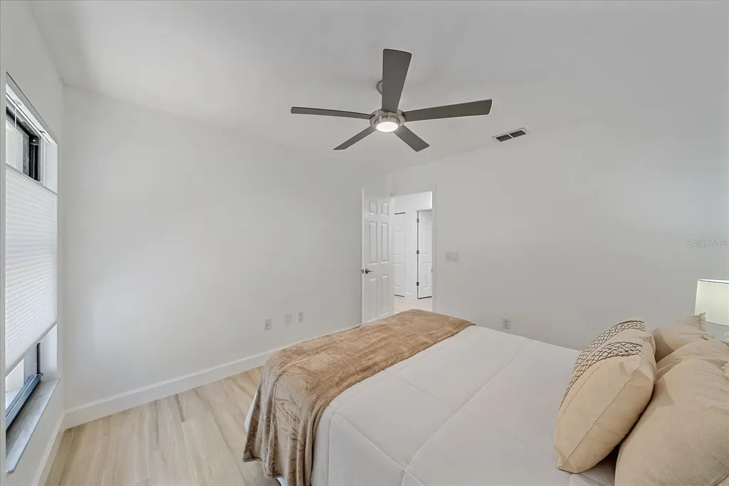 1684 Pintail Way Sarasota FL 34231