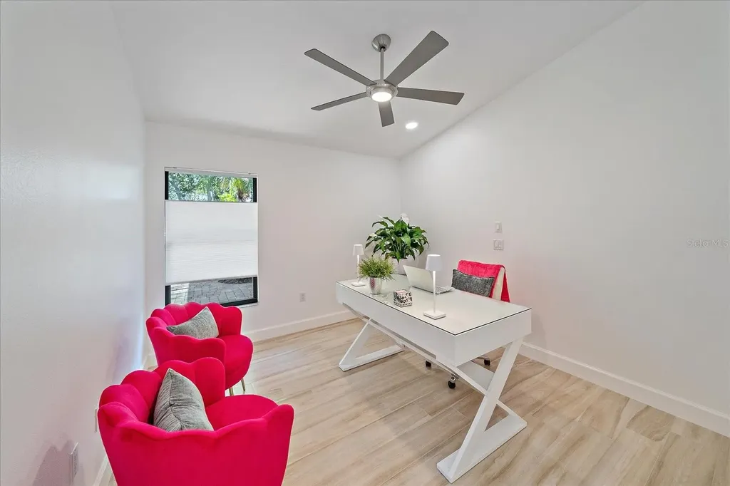 1684 Pintail Way Sarasota FL 34231