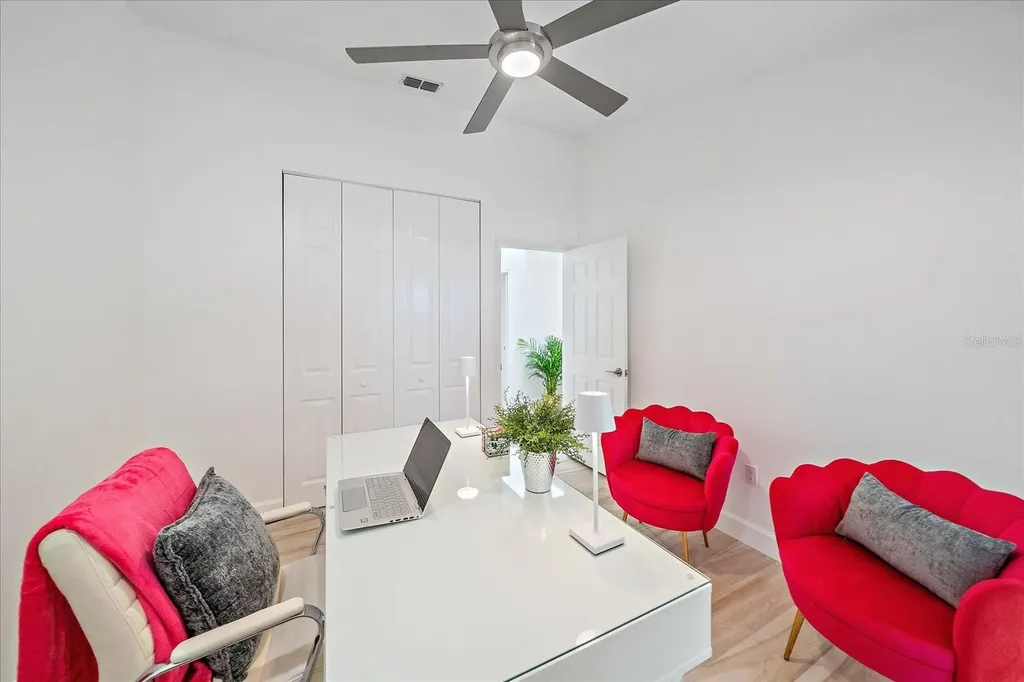 1684 Pintail Way Sarasota FL 34231