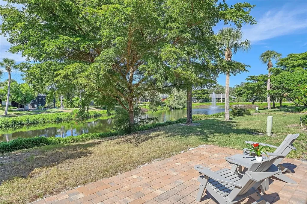 1684 Pintail Way Sarasota FL 34231