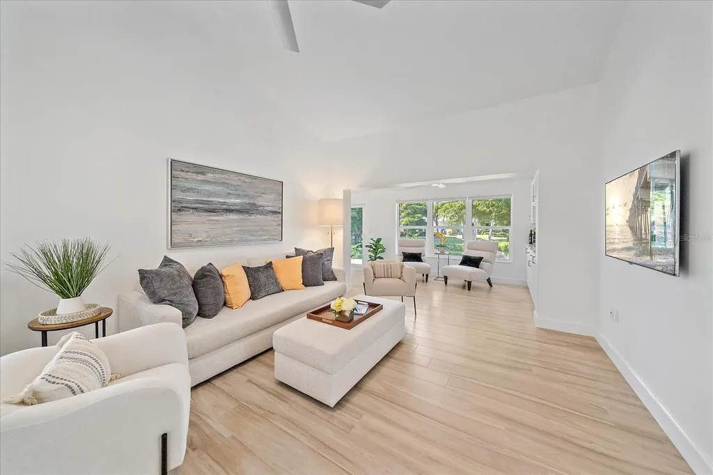 1684 Pintail Way Sarasota FL 34231