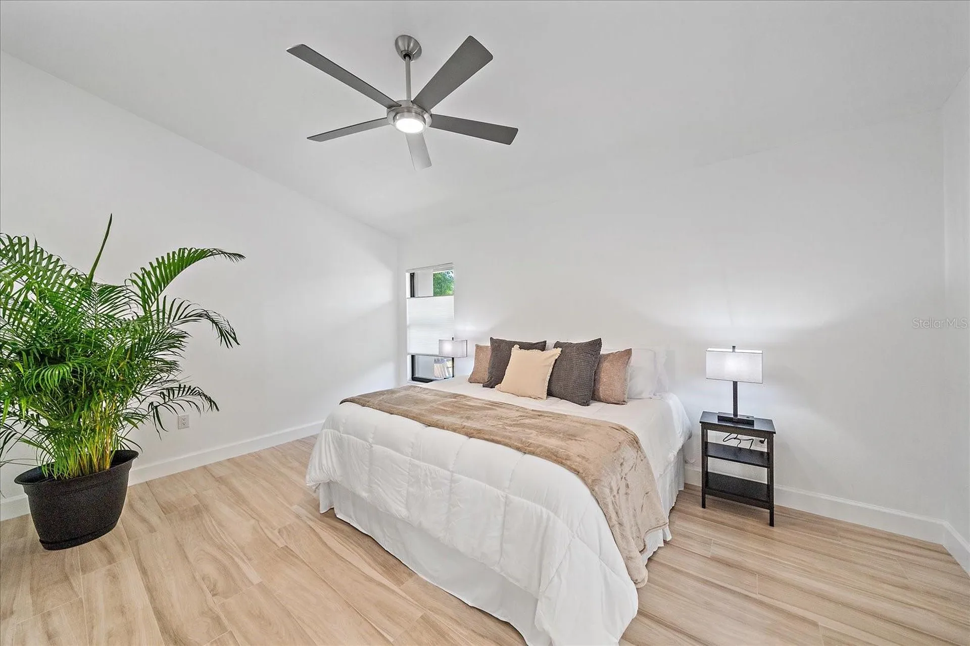 1684 Pintail Way Sarasota FL 34231