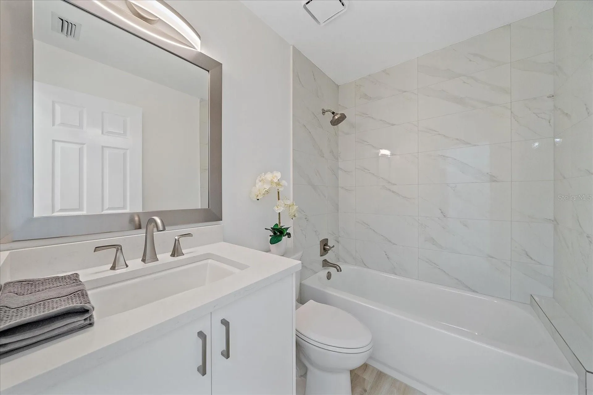 1684 Pintail Way Sarasota FL 34231