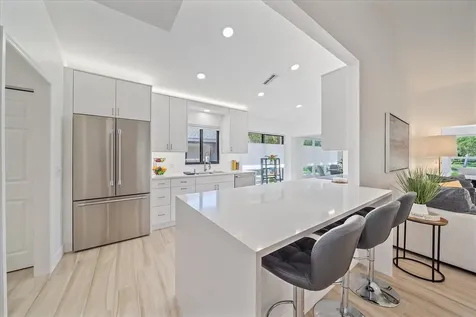 1684 Pintail Way Sarasota FL 34231