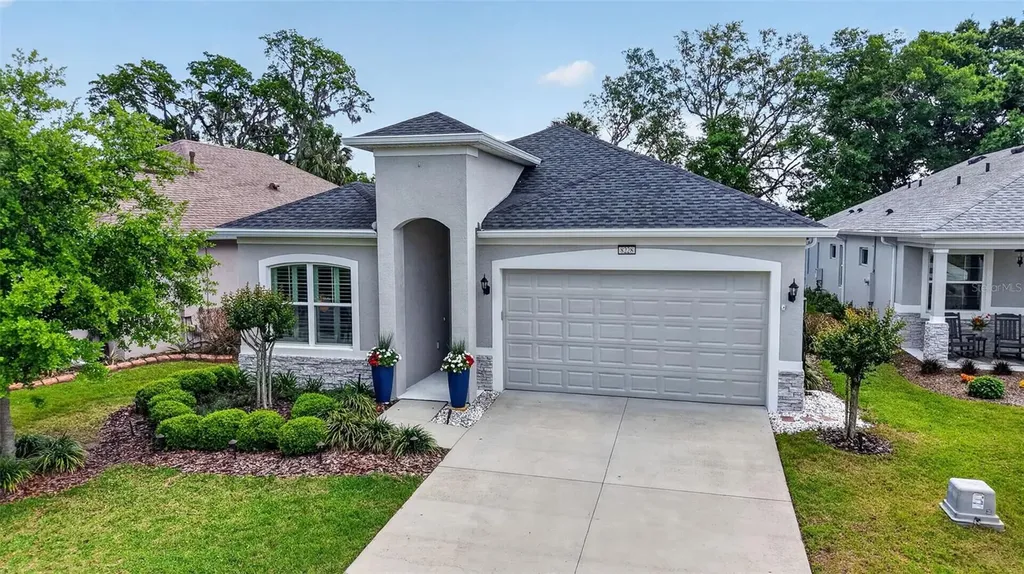 8228 Bridgeport Bay Circle Mount Dora FL 32757