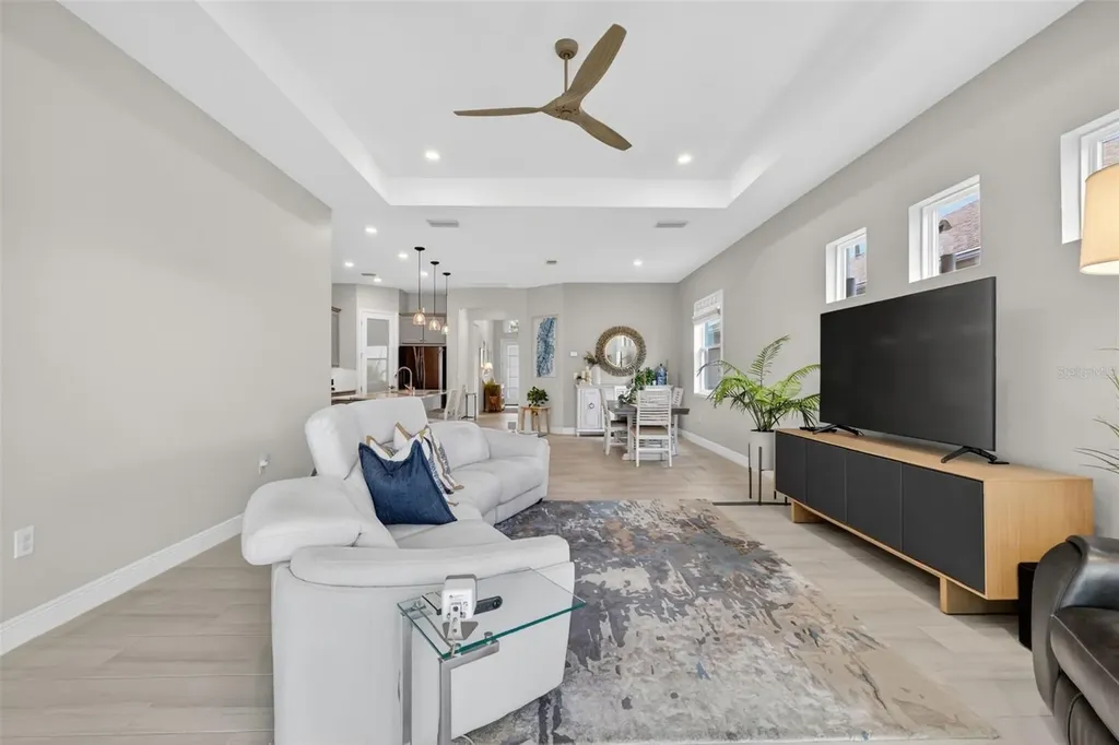 8228 Bridgeport Bay Circle Mount Dora FL 32757