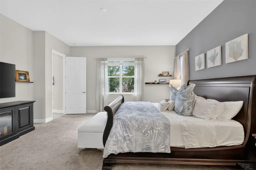 8228 Bridgeport Bay Circle Mount Dora FL 32757