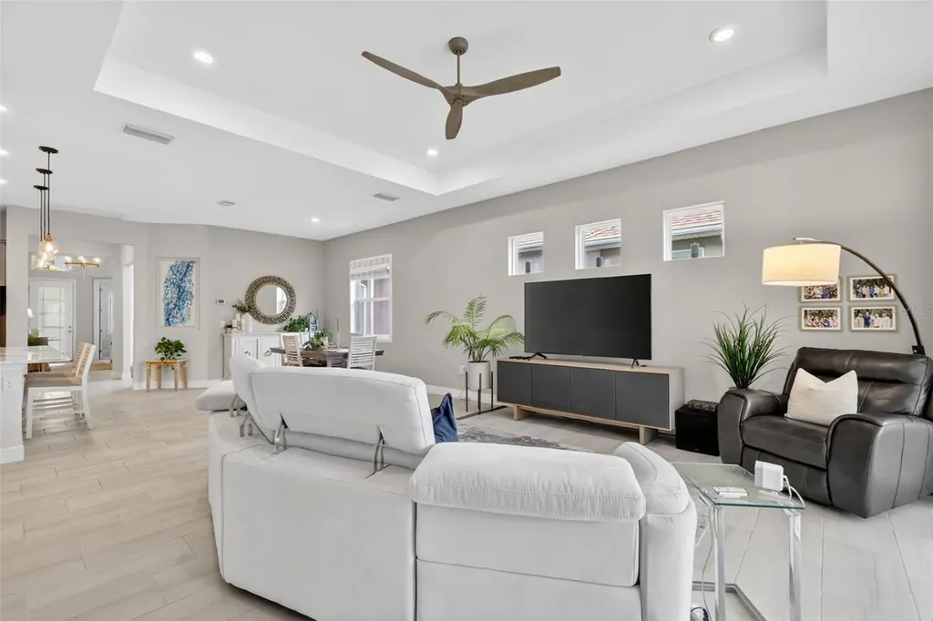 8228 Bridgeport Bay Circle Mount Dora FL 32757
