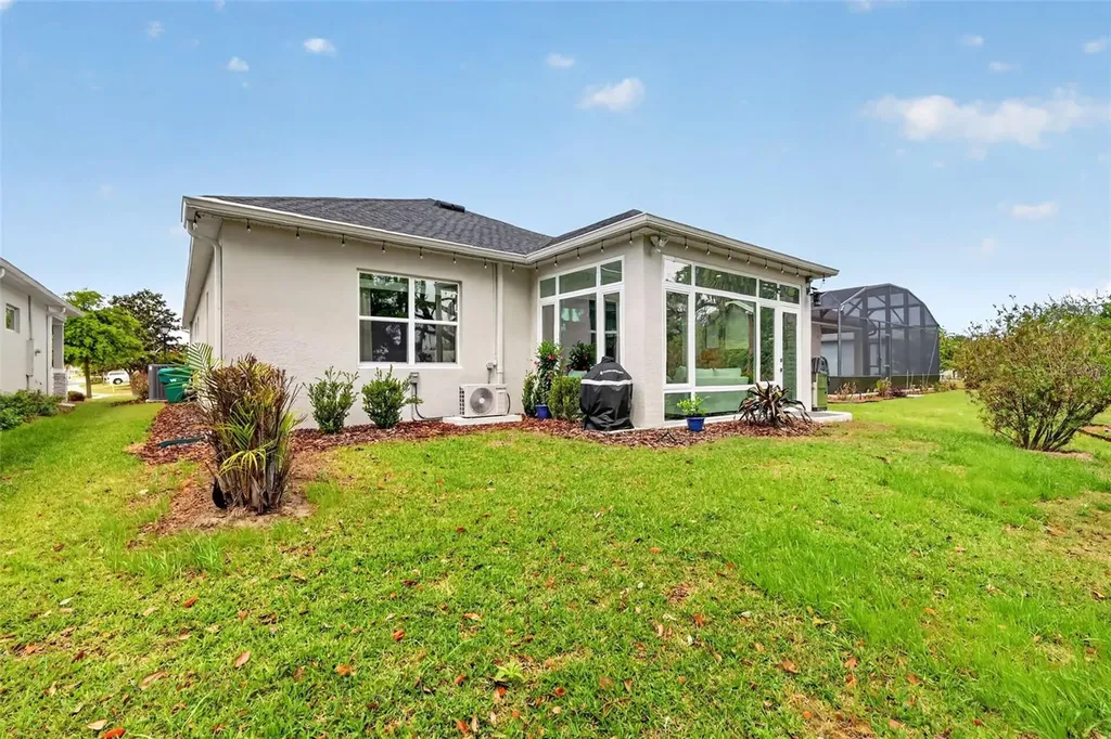 8228 Bridgeport Bay Circle Mount Dora FL 32757
