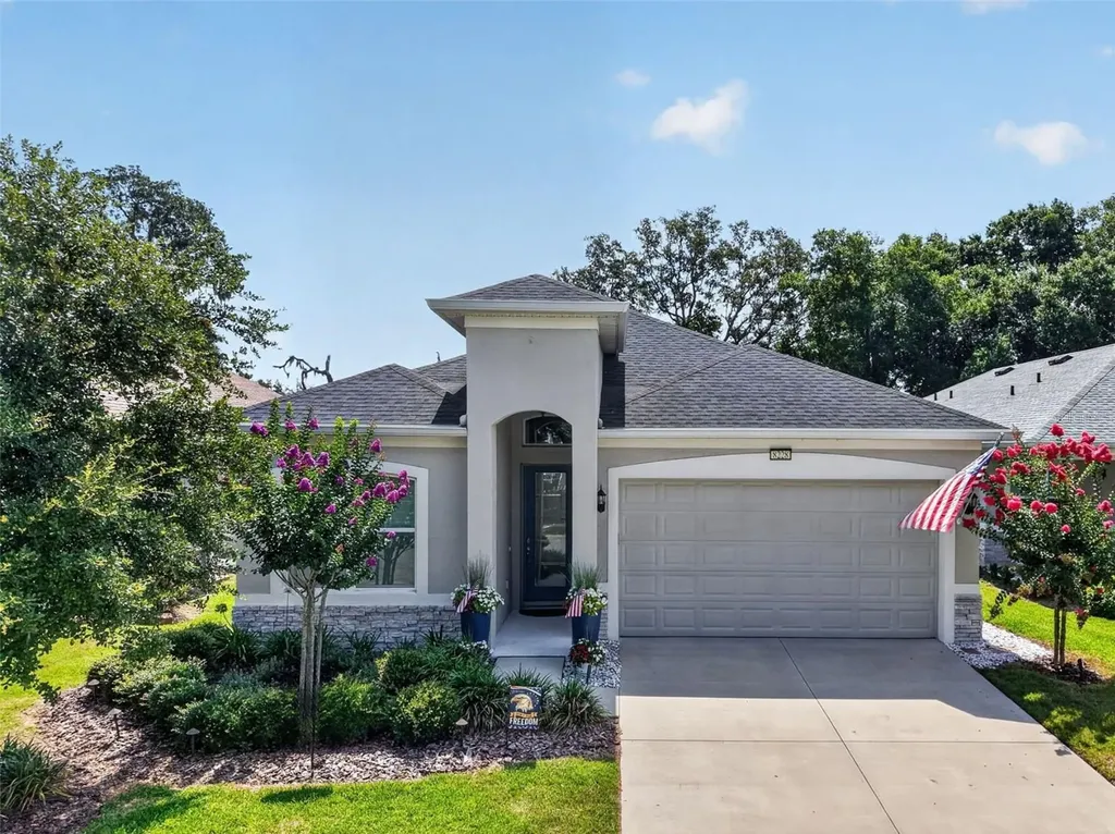 8228 Bridgeport Bay Circle Mount Dora FL 32757
