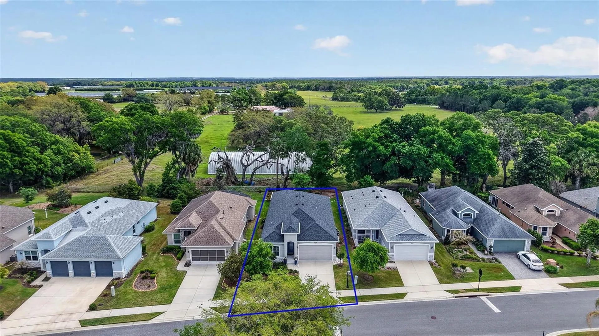 8228 Bridgeport Bay Circle Mount Dora FL 32757