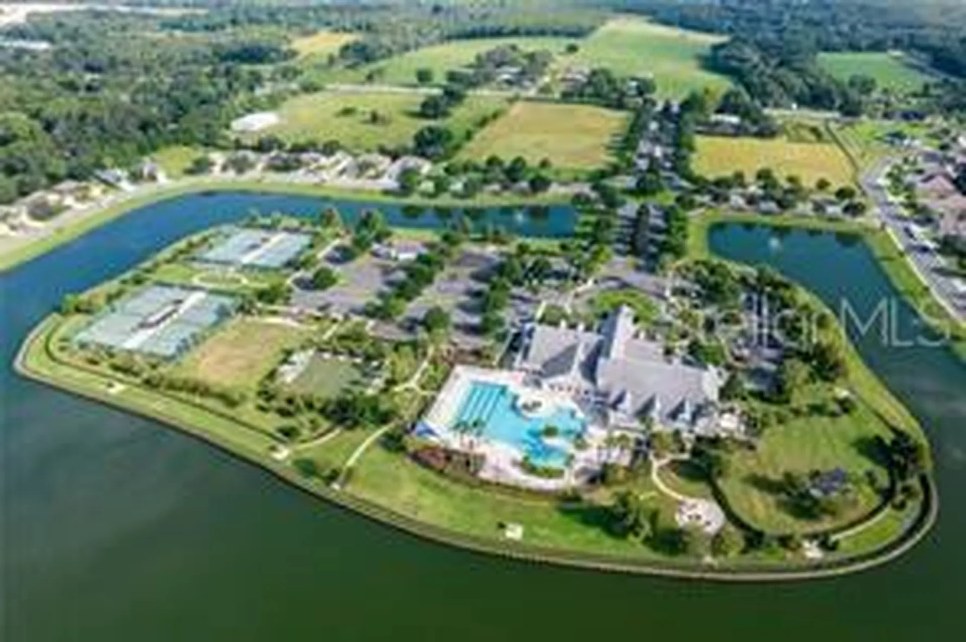 8228 Bridgeport Bay Circle Mount Dora FL 32757