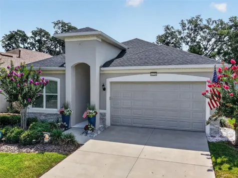 8228 Bridgeport Bay Circle Mount Dora FL 32757