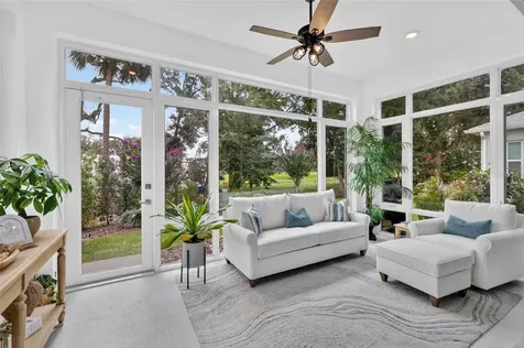 8228 Bridgeport Bay Circle Mount Dora FL 32757