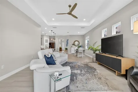 8228 Bridgeport Bay Circle Mount Dora FL 32757