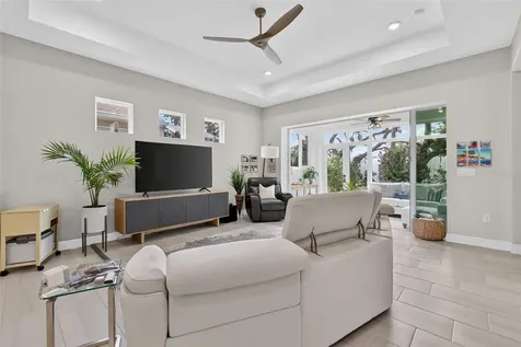 8228 Bridgeport Bay Circle Mount Dora FL 32757