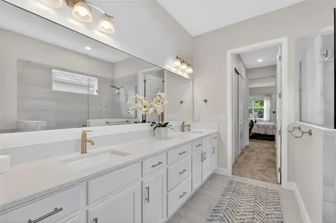 8228 Bridgeport Bay Circle Mount Dora FL 32757