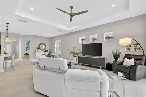 8228 Bridgeport Bay Circle Mount Dora FL 32757