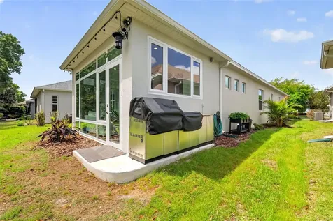 8228 Bridgeport Bay Circle Mount Dora FL 32757