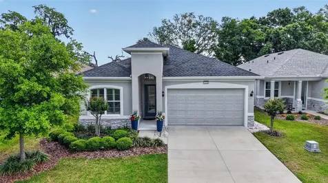 8228 Bridgeport Bay Circle Mount Dora FL 32757