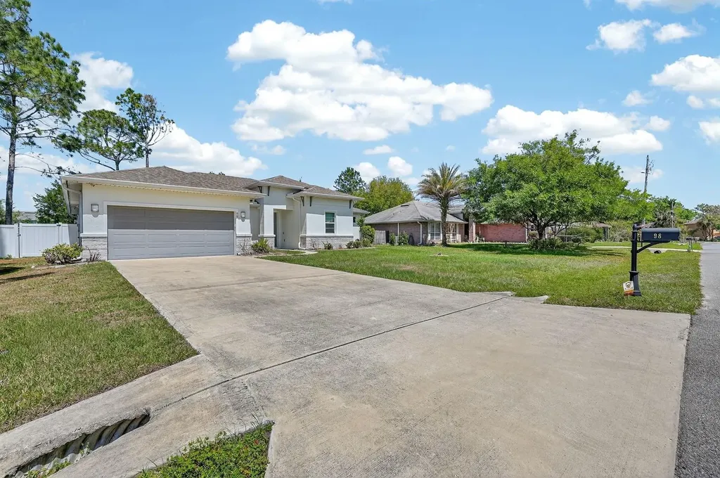 98 Bud Hollow Drive Palm Coast FL 32137