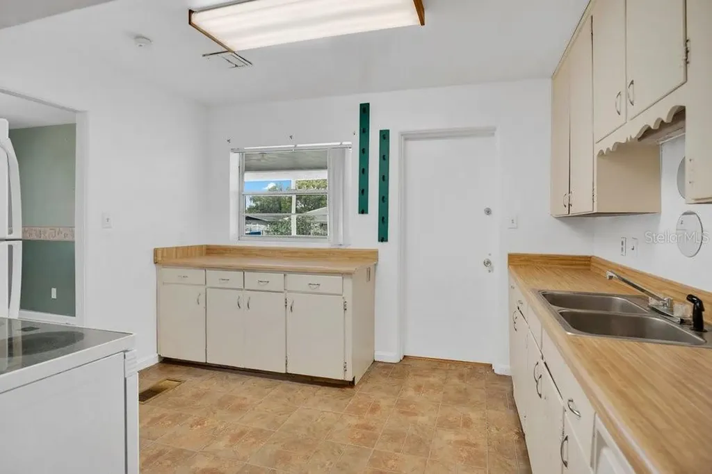 2501 Bethaway Avenue Orlando FL 32806