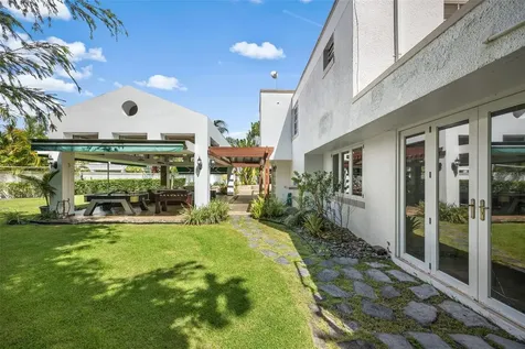 Palma Real Palma De Coco Guaynabo PR 00966