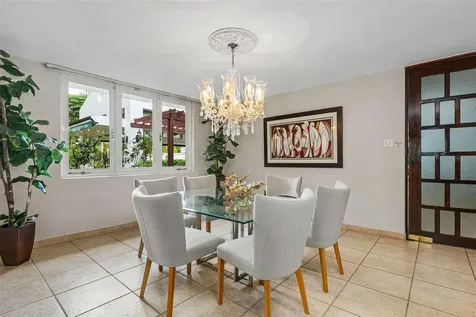 Palma Real Palma De Coco Guaynabo PR 00966