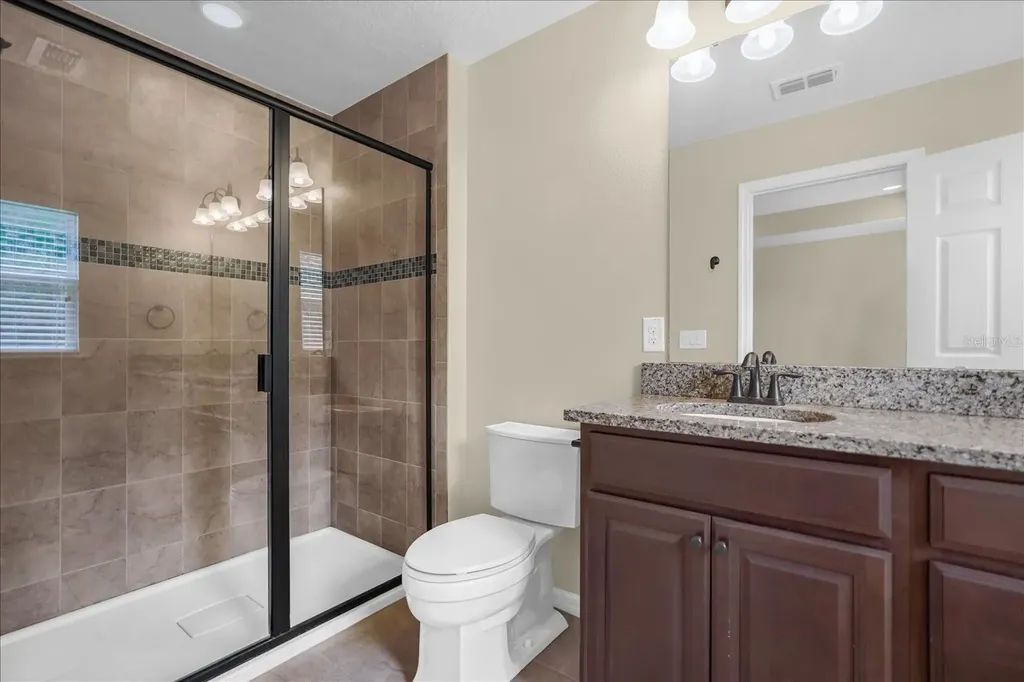 8943 Hildreth Avenue Orlando FL 32832