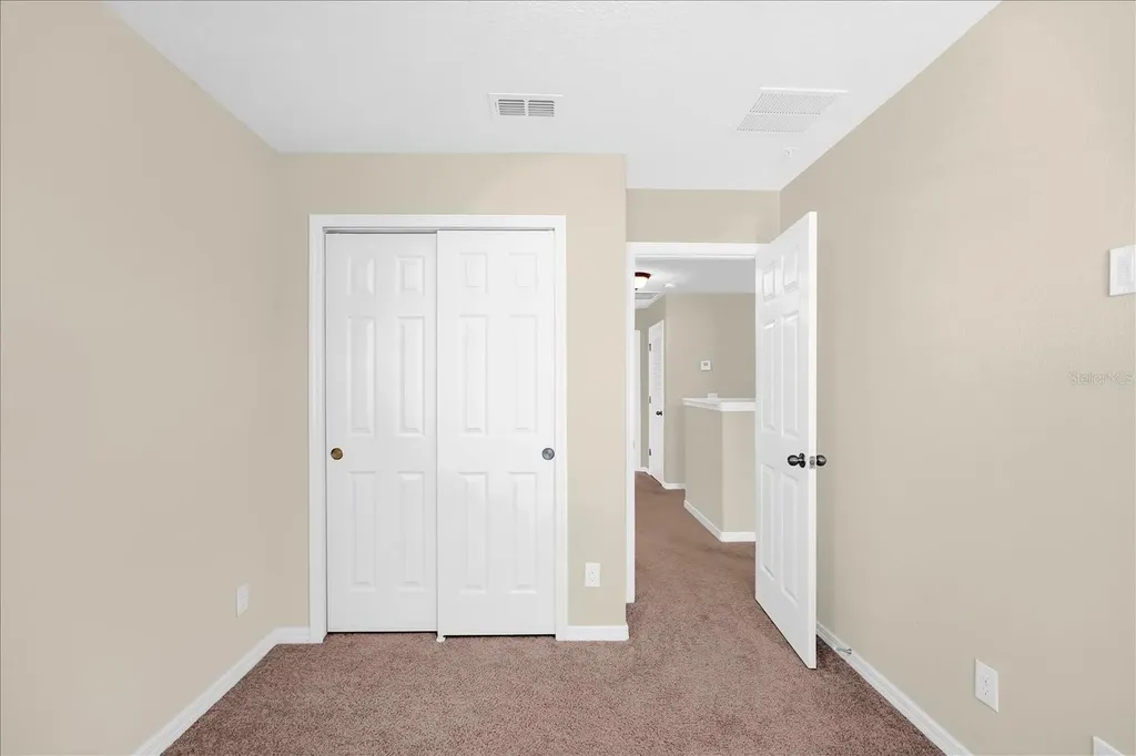 8943 Hildreth Avenue Orlando FL 32832