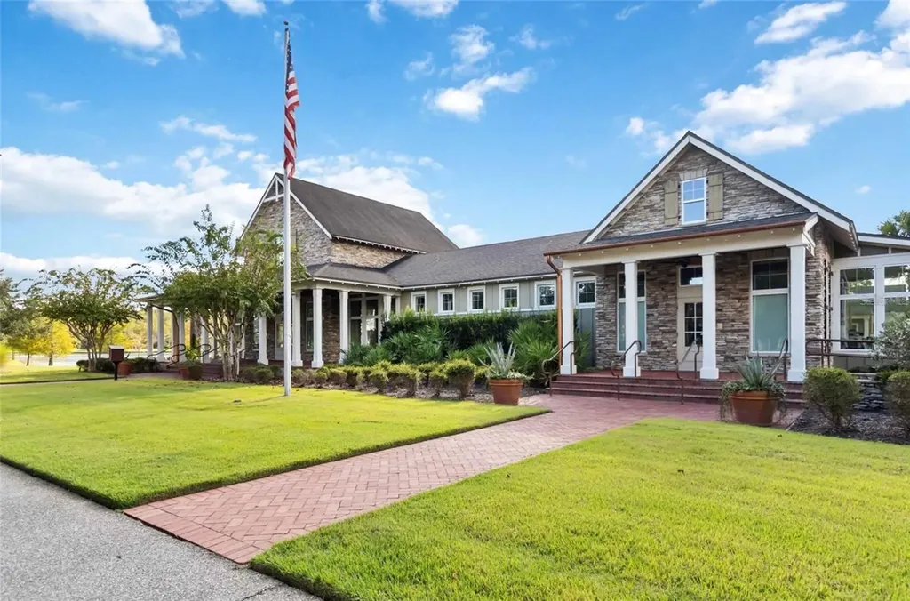 8943 Hildreth Avenue Orlando FL 32832