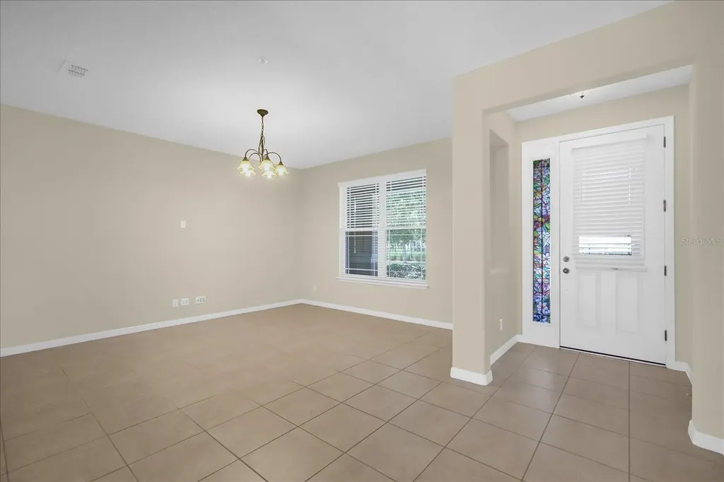 8943 Hildreth Avenue Orlando FL 32832