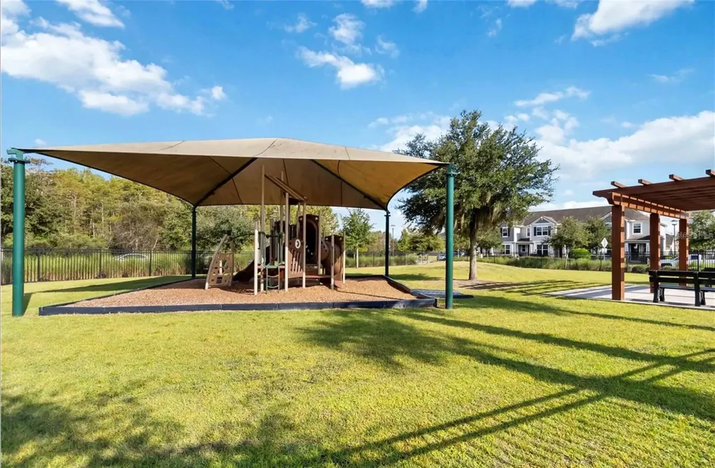 8943 Hildreth Avenue Orlando FL 32832