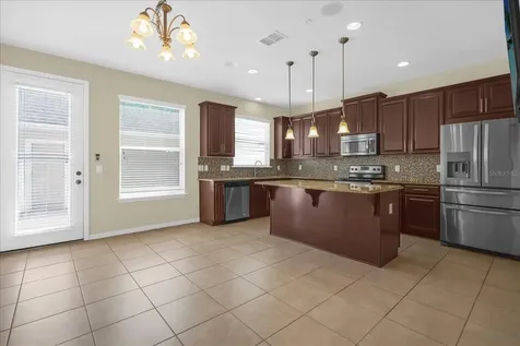 8943 Hildreth Avenue Orlando FL 32832