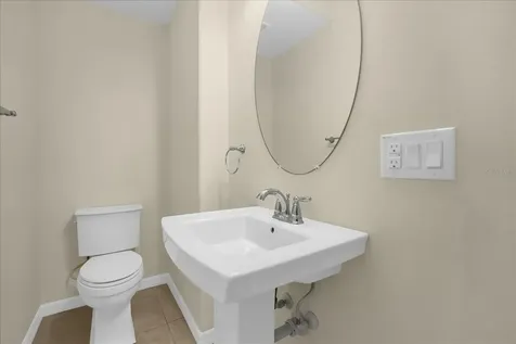 8943 Hildreth Avenue Orlando FL 32832