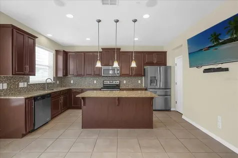 8943 Hildreth Avenue Orlando FL 32832