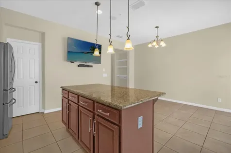 8943 Hildreth Avenue Orlando FL 32832