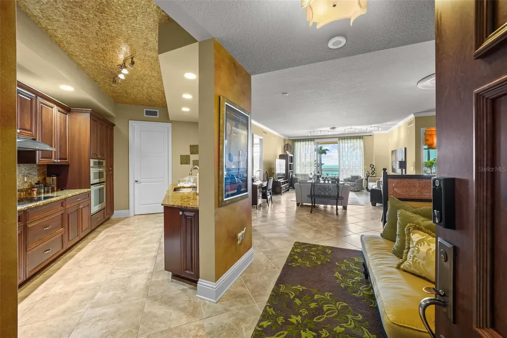 470 Mandalay Avenue Clearwater Beach FL 33767