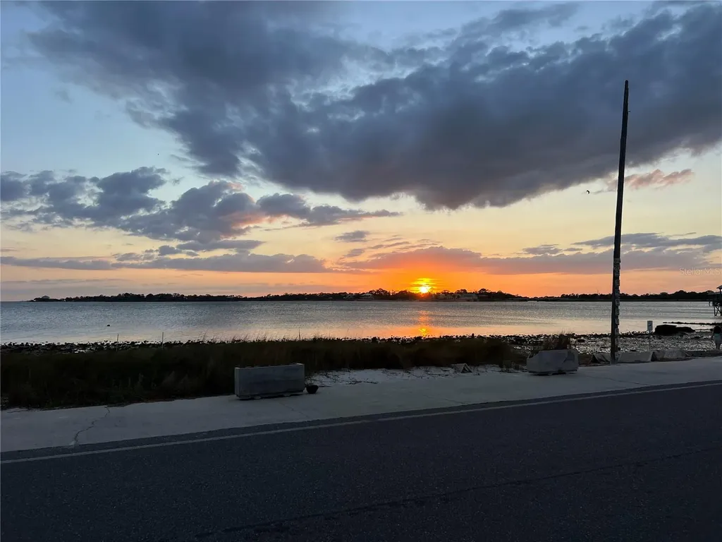 850 3rd Street Cedar Key FL 32625