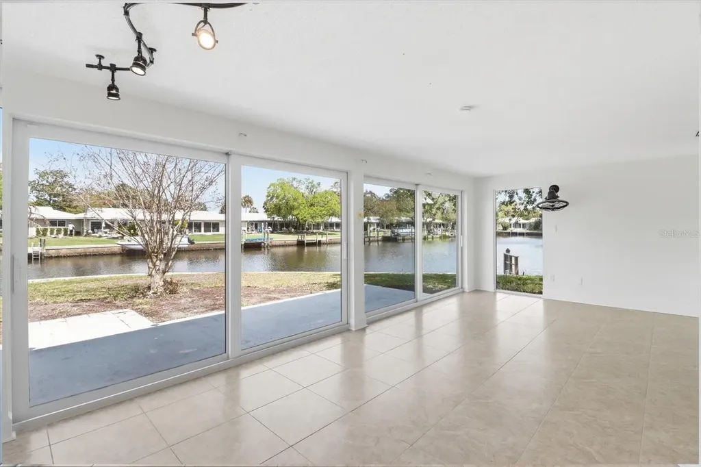 1299 N Seagull Point Crystal River FL 34429