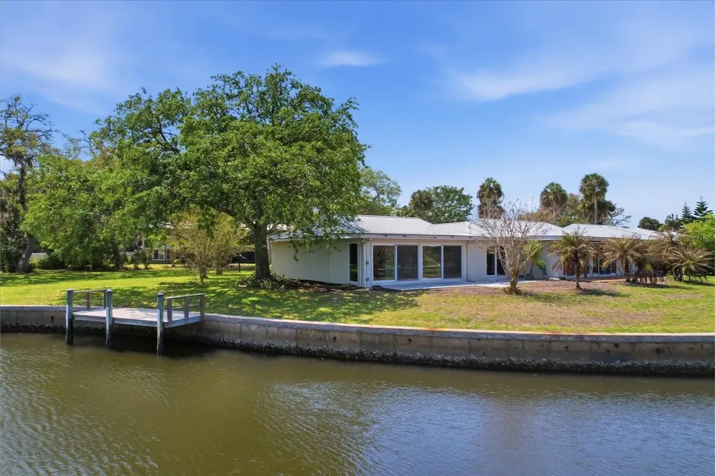 1299 N Seagull Point Crystal River FL 34429