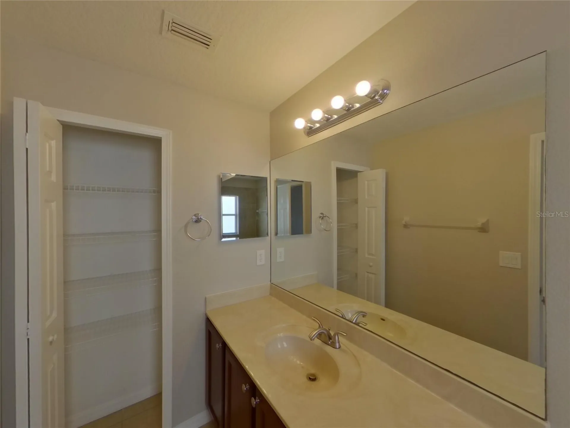 15512 Telford Spring Drive Ruskin FL 33573