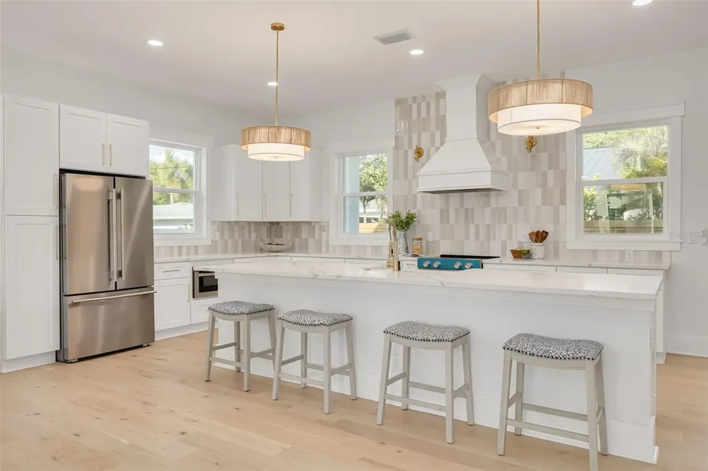 3317 15th Street N St Petersburg FL 33704