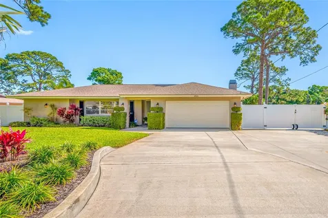 2515 Desoto Way S St Petersburg FL 33712