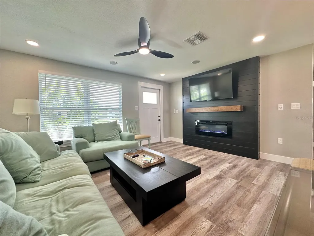 3324 Port Charlotte Boulevard Port Charlotte FL 33952