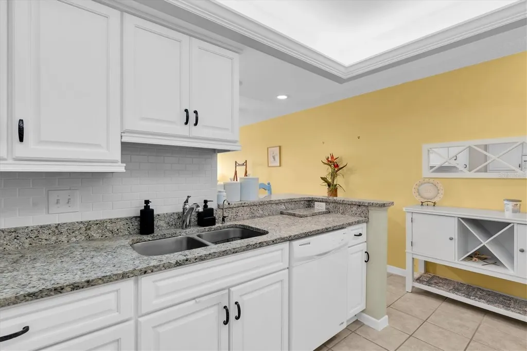 285 107th Avenue Treasure Island FL 33706