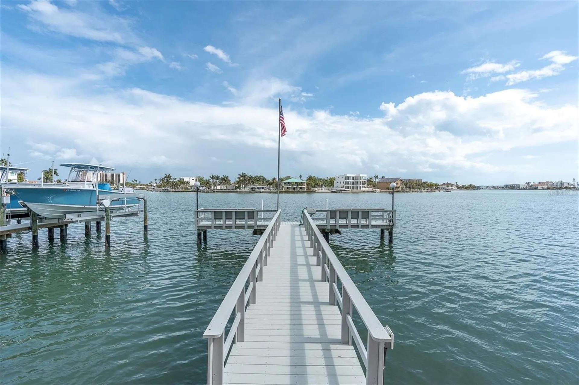 285 107th Avenue Treasure Island FL 33706