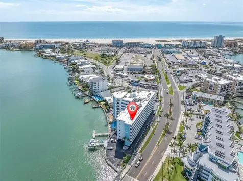 285 107th Avenue Treasure Island FL 33706